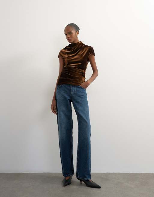 Topshop top in velluto con maniche ad aletta e davanti drappeggiato color cioccolato, 3 di 4