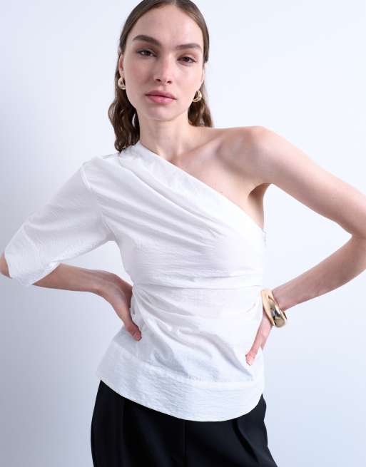 Topshop - Top met blote schouder en gedrapeerde halslijn in wit