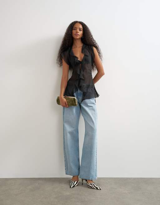 Topshop top met ruches en V-hals in zwart, 2 van 4