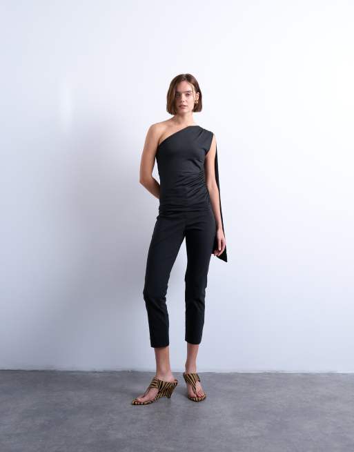 Topshop - Top monospalla nero con dettaglio stile mantella