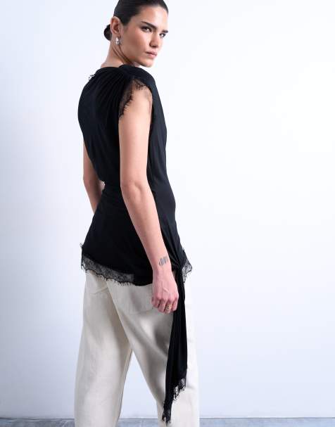 Topshop - Top nero con scollo ad anello e finiture in pizzo - view 1