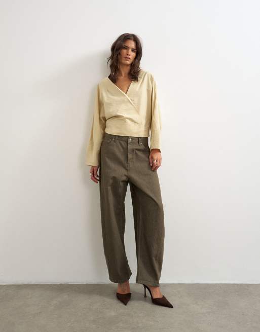 Topshop top oversize a portafoglio con scollo sciallato in pietra, 2 di 4