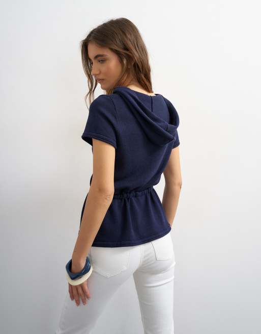 Topshop - Top rayé style sport à capuche et manches courtes en maille avec taille cintrée - Bleu marine, 2 de 4