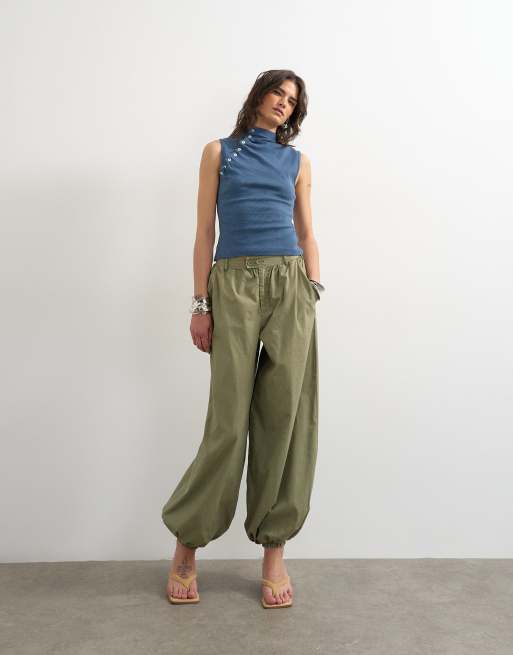 Topshop - Top sans manches à boutonnage asymétrique - Bleu profond, 2 de 4