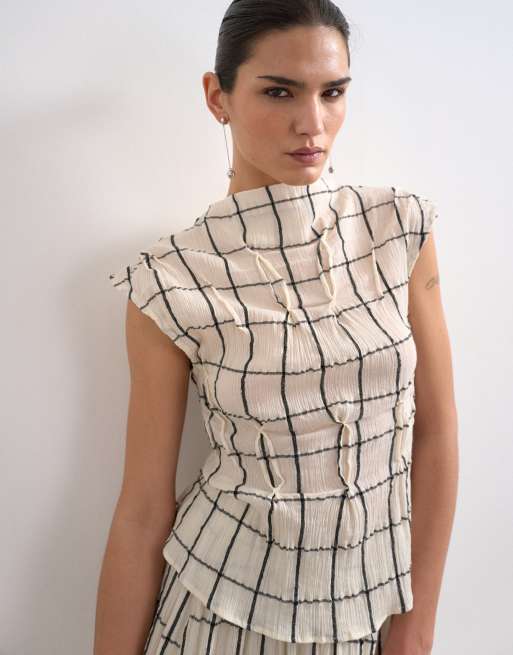 Topshop - Top senza maniche in tessuto stropicciato a quadri con pinces, 3 di 4
