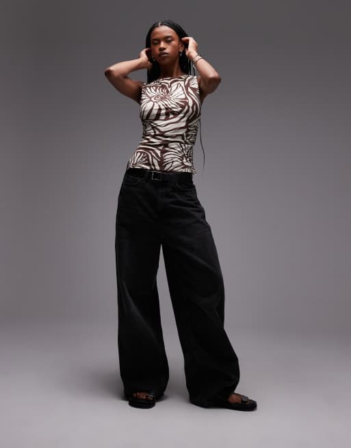 Topshop - Top senza maniche marrone con stampa di conchiglie e scollo a barchetta, 4 di 4