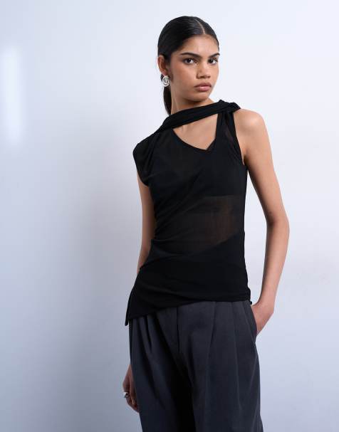 Topshop - Top van mesh met V-hals en sjaaldetail in zwart - view 1