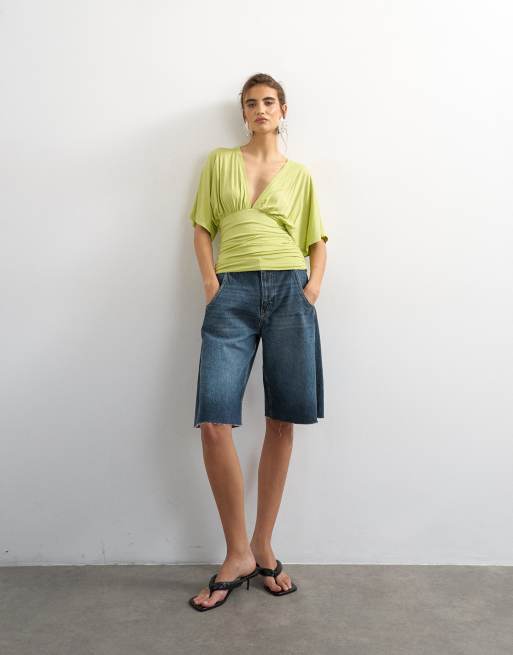 Topshop - Top verde lima con cuello de pico y detalle de lazada, 2 de 4