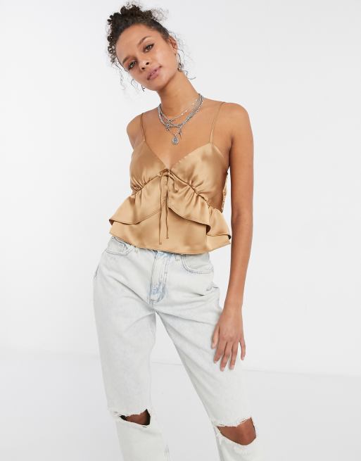 Topshop – Top w kolorze szampana na ramiączkach z falbaną na przodzie