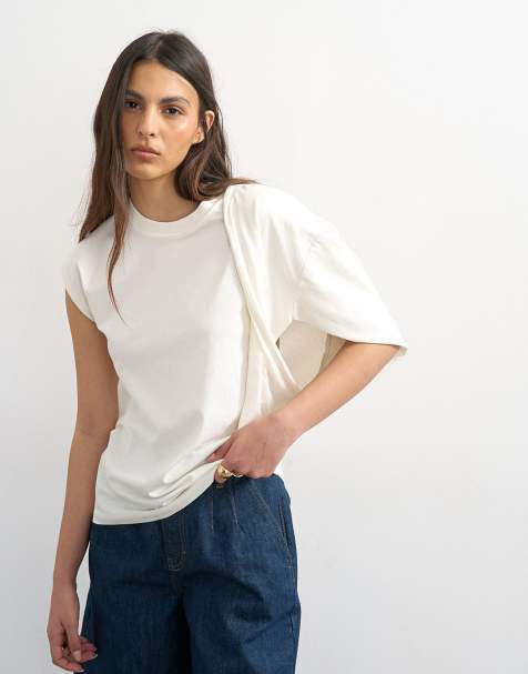 Topshop – Top ze skręconą wstawką na ramieniu w kolorze kości słoniowej - view 1