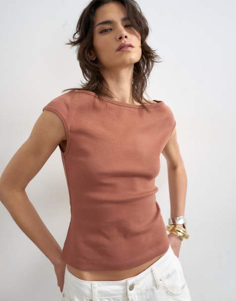 Topshop – Trägertop in Pekannuss-Braun mit U-Boot-Ausschnitt - view 1