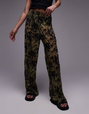 Thumbnail - Topshop - Transparente Hose in Grün mit verwischtem Muster und Knitterstruktur
