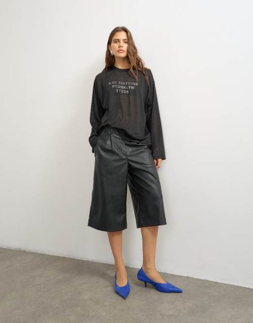 Topshop transparentes, grob strukturiertes Grafik-Langarmshirt mit „NYC“ in Schwarz, 3 von 4