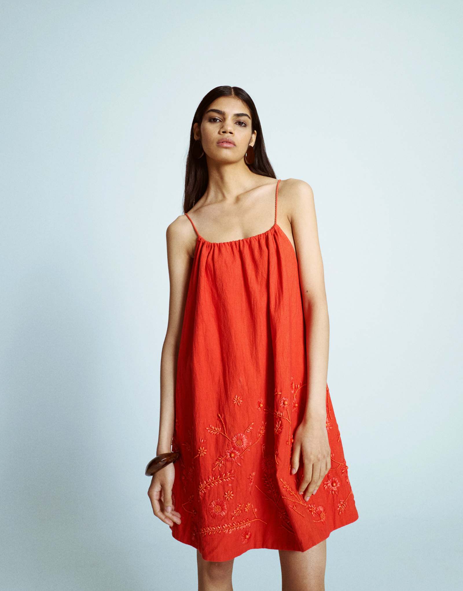 Мини-платье Topshop trapeze swing с вышивкой рафией красного цвета
