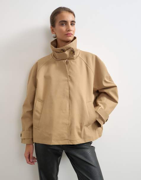 Topshop trenchcoat met opstaande boord en cropped pasvorm in camel - view 1