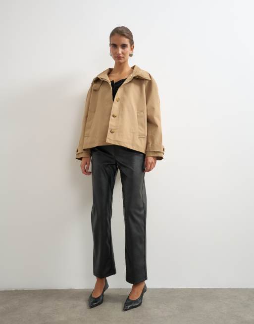 Topshop Trenchcoat mit Stehkragen und verkürztem Schnitt in Camel, 2 von 4