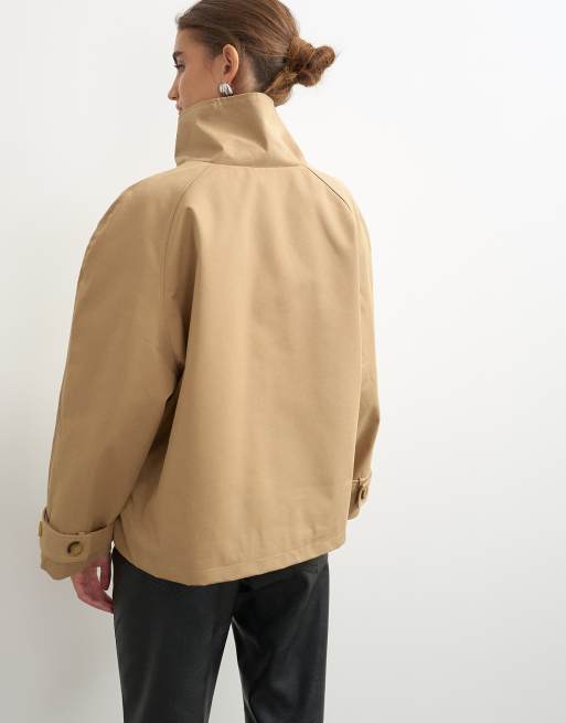 Topshop Trenchcoat mit Stehkragen und verkürztem Schnitt in Camel, 4 von 4