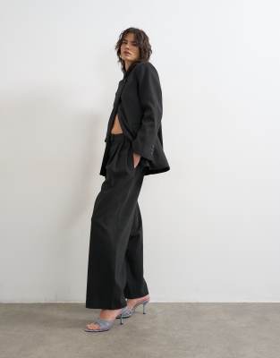 Topshop Triple Pleat Pants In Black