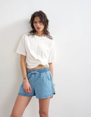 Tuck hem boxy tee in ivory