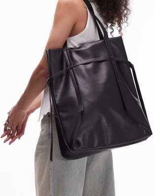 Tucker tote bag with strap detail in black