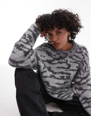 Topshop - Ultimate - Flauschiger Strickpullover mit lockerem Schnitt und grauem Muster-Bunt