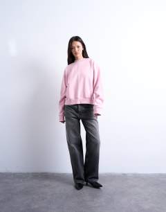 Model wearing Ultimate sweat in pink