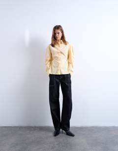 Utility pocket barrel jean in black rinse