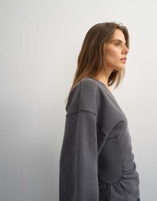 Topshop v-neck cinch waist sweatshirt in black, 3 of 4