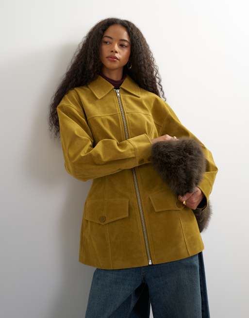 Topshop veste blazer en suédine synthétique cintrée à la taille couleur moutarde, 1 de 4