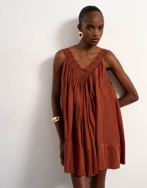 Topshop - Vestido corto color óxido de corte trapecio con cuello de pico pronunciado de encaje de algodón - view 1