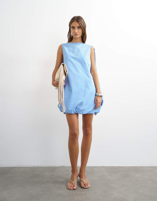 Topshop - vestido mini tipo capa con volumen en algodón a rayas tejidas azul y menta