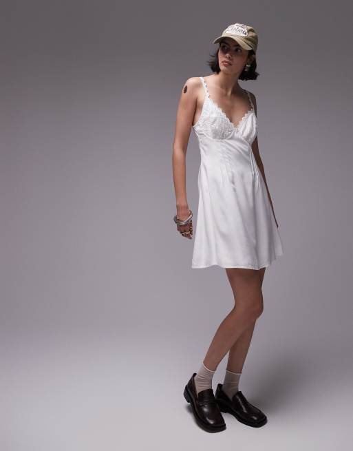 Topshop - Vestito corto avorio con finiture in pizzo e pinces sul busto