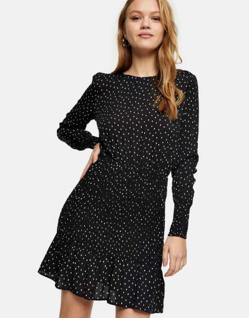 Topshop - Vestito corto in tessuto arricciato a pois monocromatici