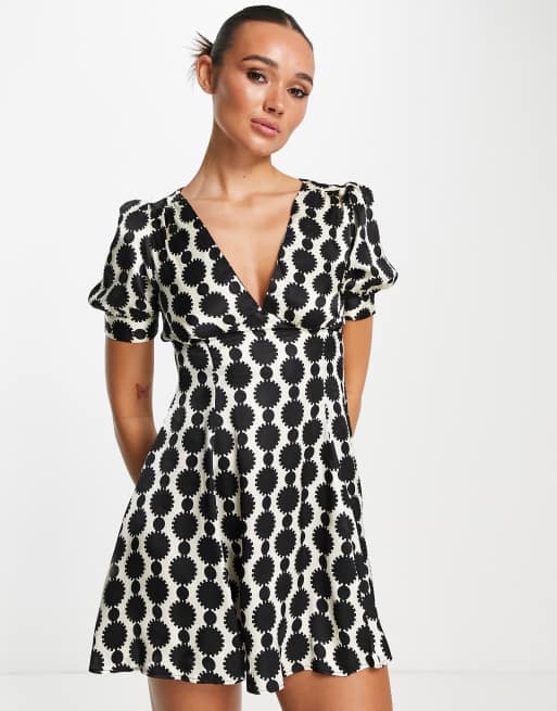Vestito a pois bianco e nero discount