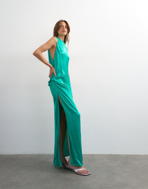 Topshop - Vestito lungo senza maniche in raso verde smeraldo con drappeggio asimmetrico - view 1