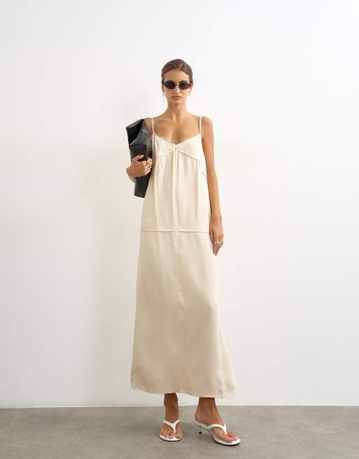 Topshop vestito maxi in satin con spalline sottili e doppio strato con dettagli di cucitura, stone
