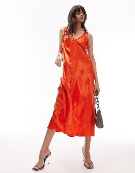 Topshop - Vestito midi arricciato in raso rosso - view 1