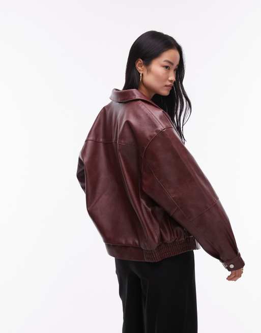Topshop – Vinröd, grynig bomberjacka i läderimitation och oversize, 3 av 4