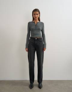 Vintage straight mid rise jean in washed black