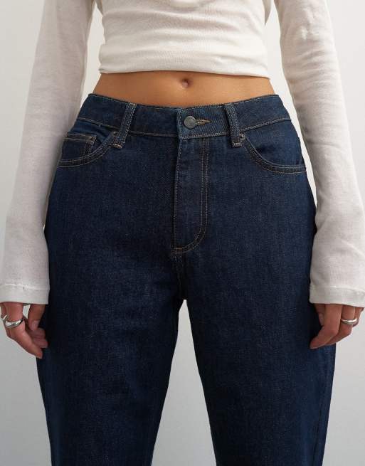 Topshop Vintage Straight mid rise jeans in rinse indigo, 3 of 5