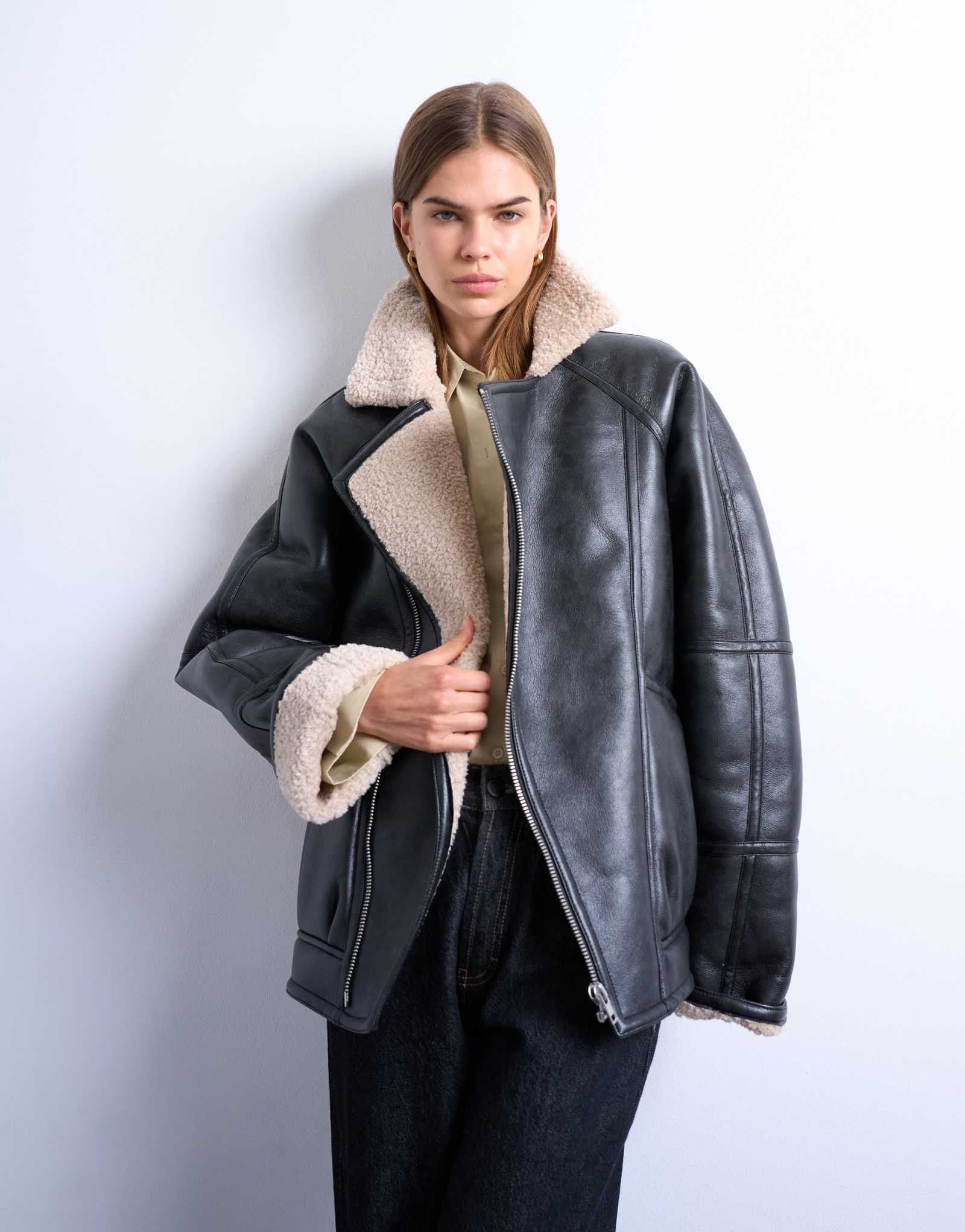 Винтажная куртка-бомбер-авиатор из искусственной овечьей шерсти Topshop черного цвета