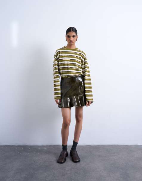 Topshop vinyl peplum hem mini skirt in green - view 1