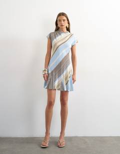 Model wearing Viscose grown on sleeve dress in blue and grey stripe