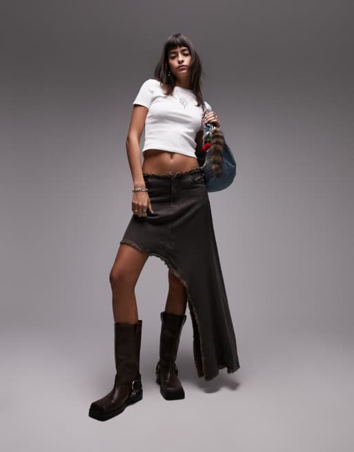 Topshop – Vit t-shirt i lång modell med grafiskt studio 201-broderi, 4 av 4
