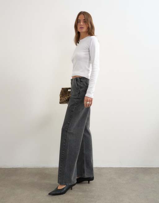 Topshop waistbandless relaxed straight jean in washed black, 3 of 5