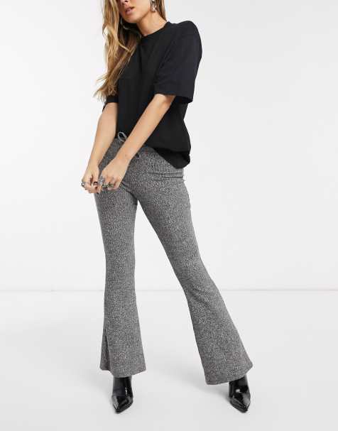 Topshop – Weiche, gerippte Schlaghose in Anthrazit
