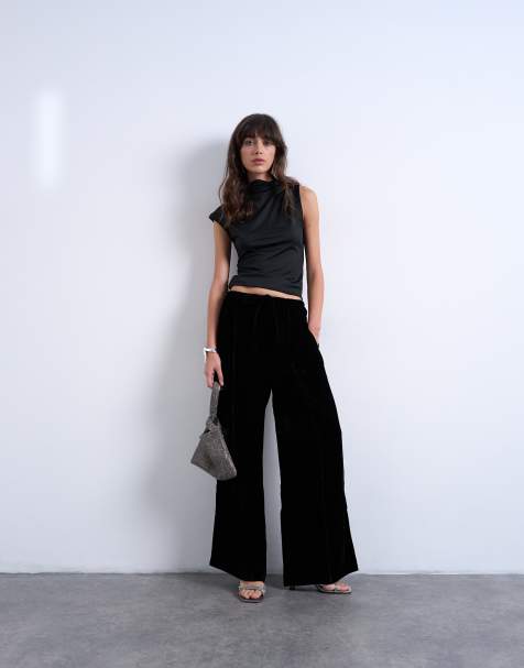 Topshop – Weit geschnittene Samt-Jogginghose in Schwarz mit mittelhohem Kordelzugbund - view 1