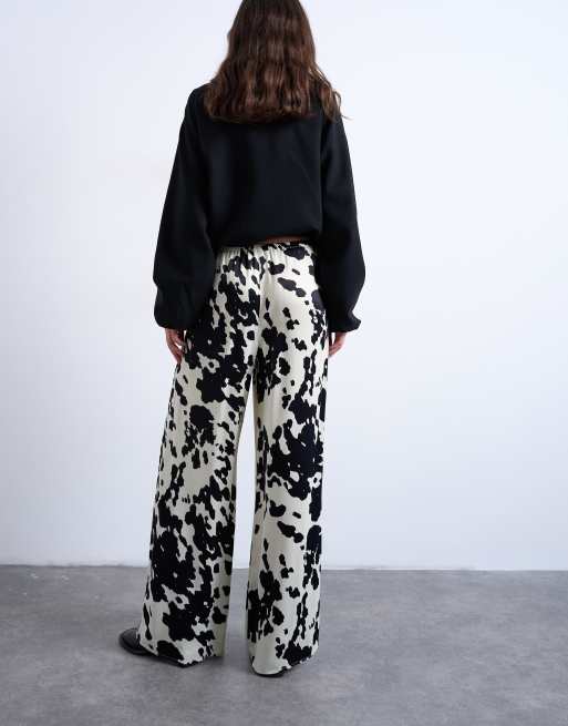 Topshop – Weit geschnittene Satinhose mit Kuhfleckenmuster und Kordelzugbund, 5 von 5