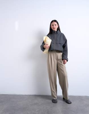 Topshop - Weite Hose in Taupe mit zwei Bundfalten, Kombiteil-Brown