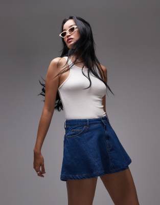 Topshop - Weiter Mini-Jeansrock in Indigoblau mit Rinse-Waschung